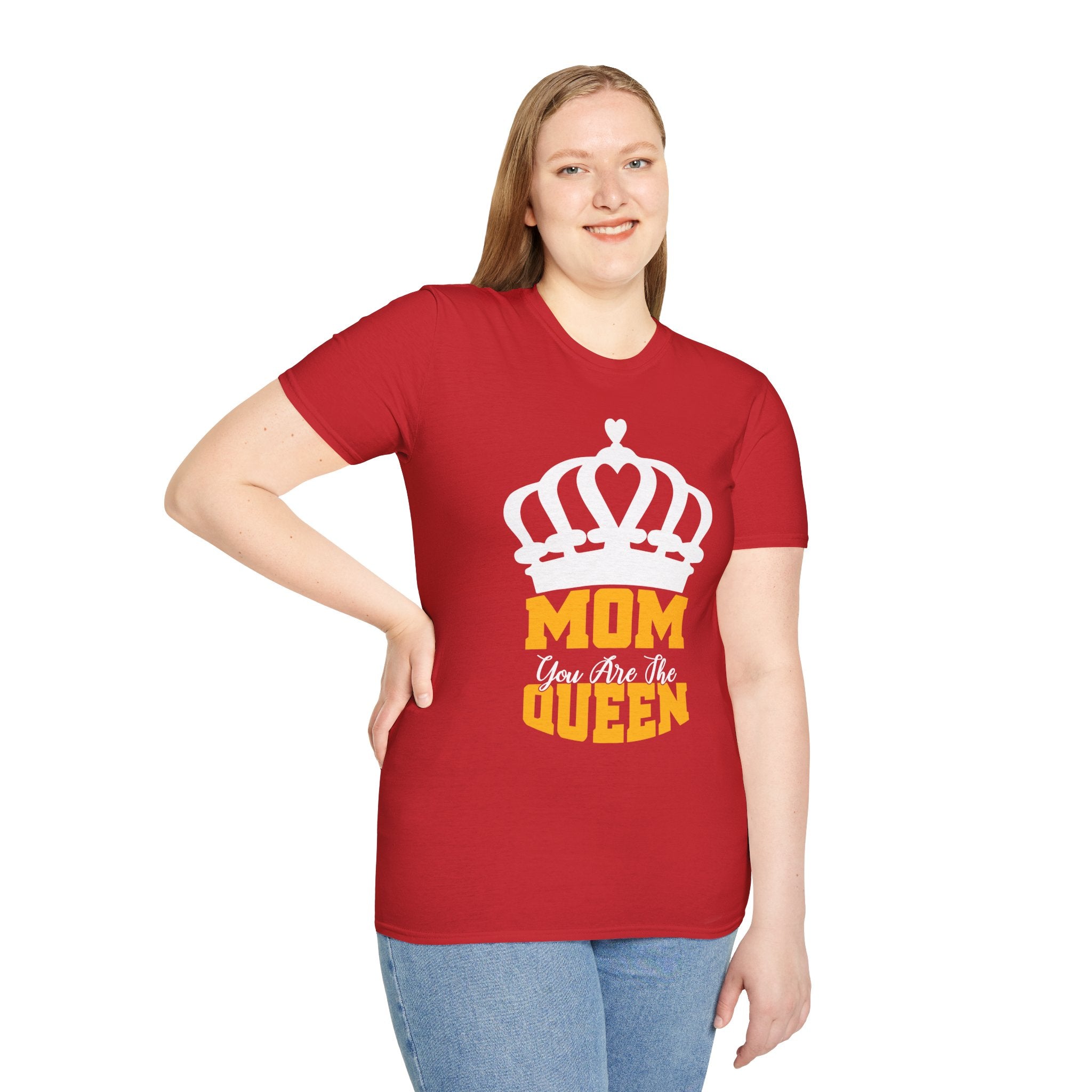 Mom Queen T-Shirt – Bold Yellow Mom Pride Tee for Mother’s Day & Everyday